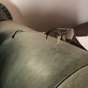 Unisex  Ray- Ban glasses